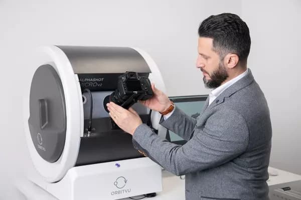 Conectando uma câmera DSLR à máquina de fotografia de produtos